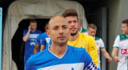 пелето нямам думи опитваме нещо тичаме става