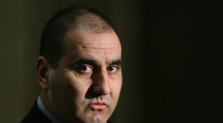 цветанов кълне редил служебния кабинет