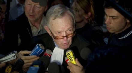 намериха известен френски адвокат мъртъв плажа дома