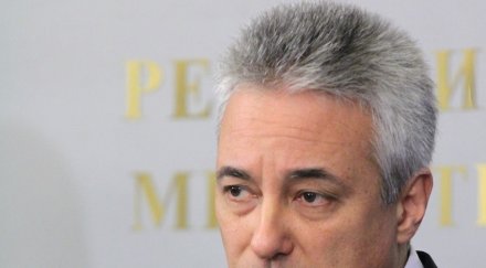 райков американец твърди пиарката