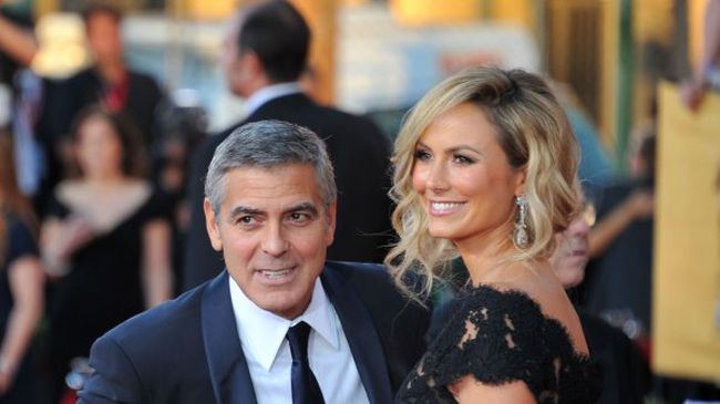 Гаджето на Клуни раздава крошета, актьорът мисли да се жени