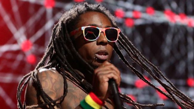 Рапърът Лил Уейн бил на косъм от смъртта 