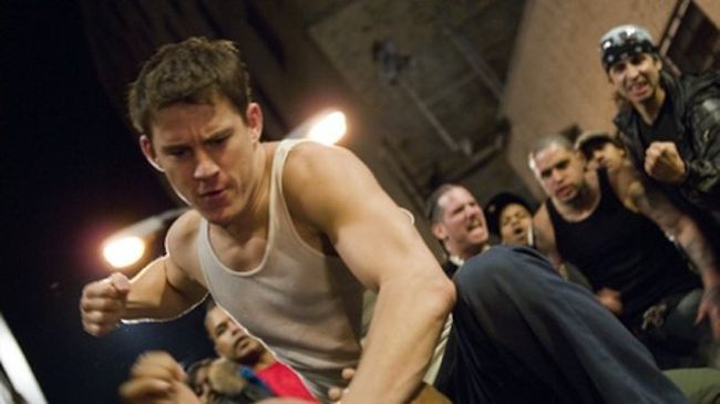 Трима пребиха свой състудент, с опасност за живота е