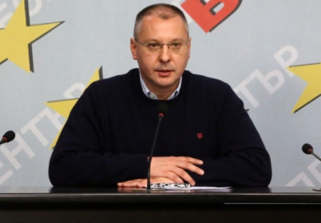 Станишев изскочи със 100-дневен екшън план  