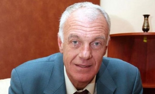 Министърът на образованието: Проумейте, за образование се плаща