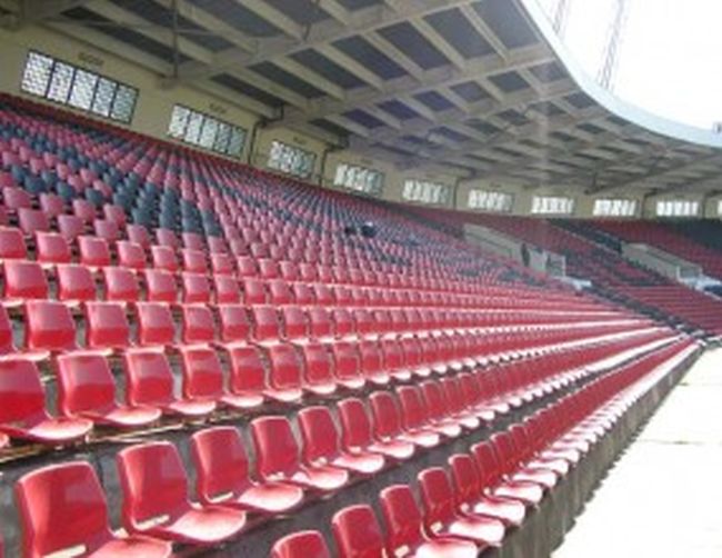 Депеш Мод връща Локо (Сф) у дома