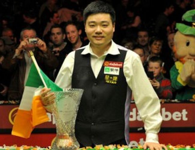 Дин Дзюнхуей е шампион в Голуей след уникален обрат срещу Робъртсън