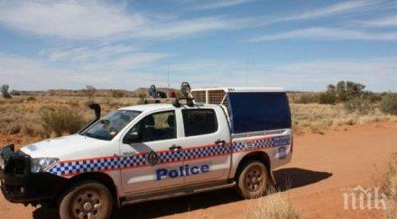 зловещо френска двойка спря почивка път австралия луд нападна закла мъжа