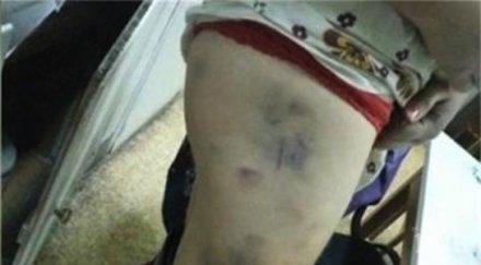 жесток екшън бабаит потроши съквартирантка тъща влачи косата земята