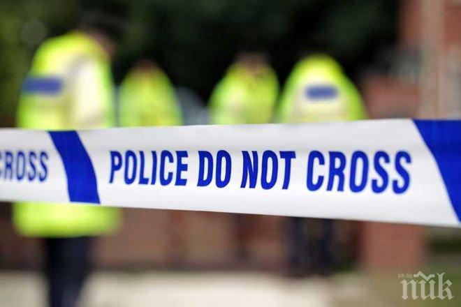 Кола влетя в супермаркет в САЩ, уби трима