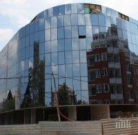 ИЗВЪНРЕДНО! Взрив избухна пред офис на строителна фирма в София
