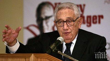 кисинджър впечатлен хладнокръвната реакция китай