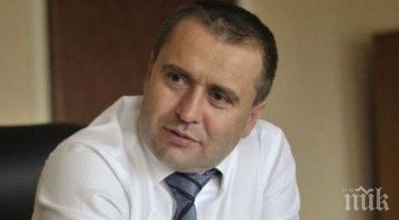 шефът нап отговоря картела горивата депутатите