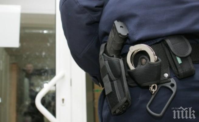 Почернява от полиция на 8 декември