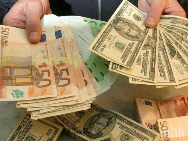 СТРАШНА ПРОГНОЗА! Италия уби еврото! Единната валута на ЕС става по-евтина от долара