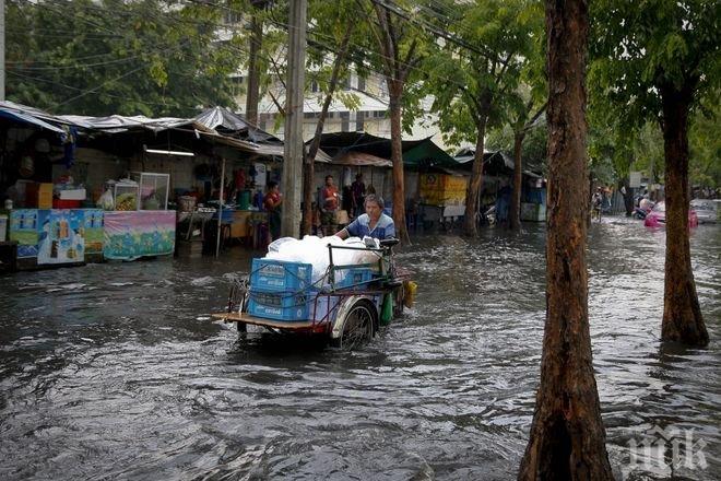 Апокалипсис: Наводненията в Тайланд взеха 14 жертви