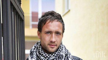 герой сцената актьорът дарин ангелов спаси живота зрител време спектакъл