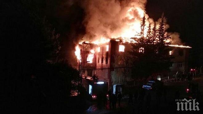 Пожар във фабрика за олио в Бойчиновци! Унищожени са складовете