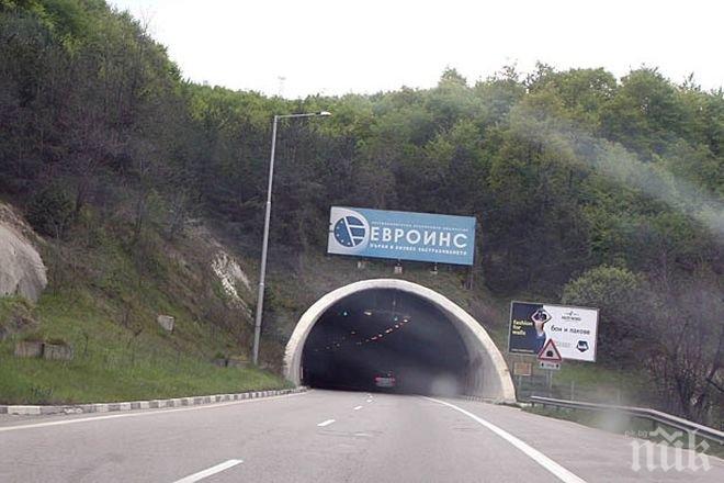 ТАПА! Камион блокира тунел на магистрала Хемус