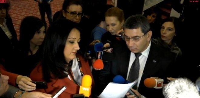 ПЪРВО В ПИК TV! Невиждан скандал в парламента - Лиляна Павлова и Патриотите гуша за гуша заради ромското саниране