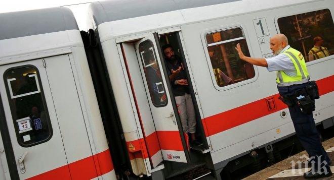 ИЗРОДИ! Пияни афганистански пишлемета опитаха да насилят жена във влак 