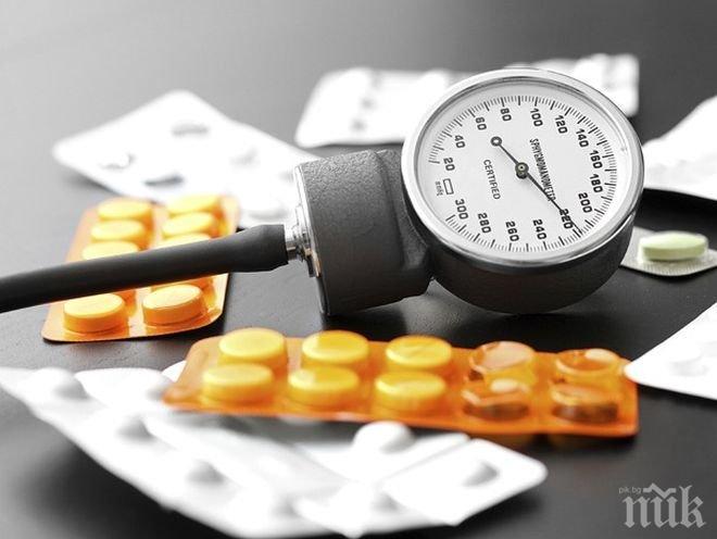 НЕОЧАКВАНО ДОБРА КОМБИНАЦИЯ! Хапчетата срещу висок холестерол намаляват риска от Алцхаймер