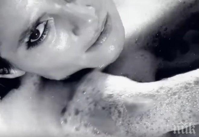 Шокиращо ВИДЕО (18+): Хайди Клум показа всичко от себе си във ваната