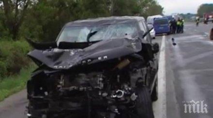 поредна жертва пътя жена почина челен удар камион