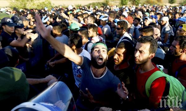 ЕС ще продължи да се придържа към споразумението за бежанците, сключено с Турция