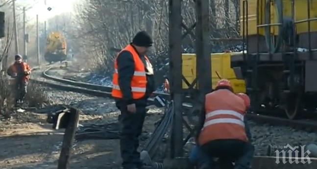 ЩЕ СВЕТНЕ ЛИ ОТНОВО? Започна възстановяване на електрическата мрежа в Хитрино