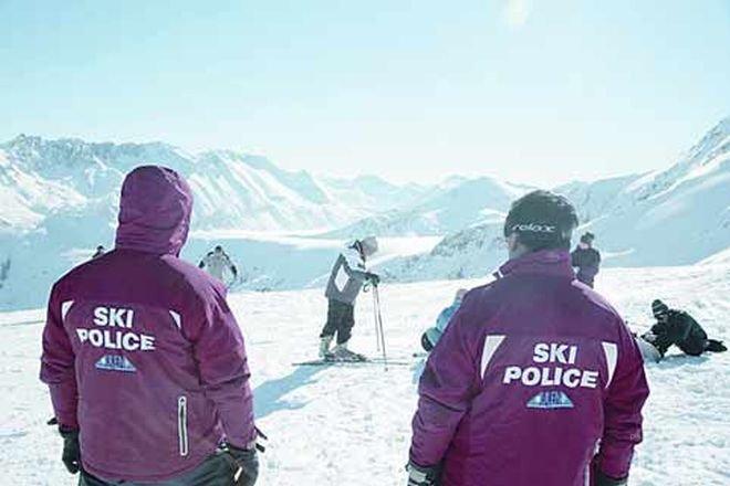 Жандармерия и полиция плъзват из Банско