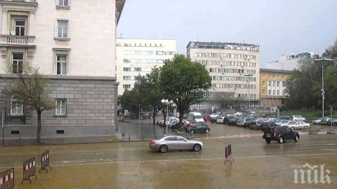 За новогодишния концерт – тежка техника, ограждения и цивилни полицаи! Затварят центъра на София още на 30-и декември