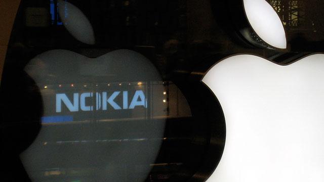 Гиганти в съда: Nokia съди Apple