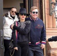 Лейди Гага  хапна и пийна по Коледа заедно с Елтън Джон и съпруга му 