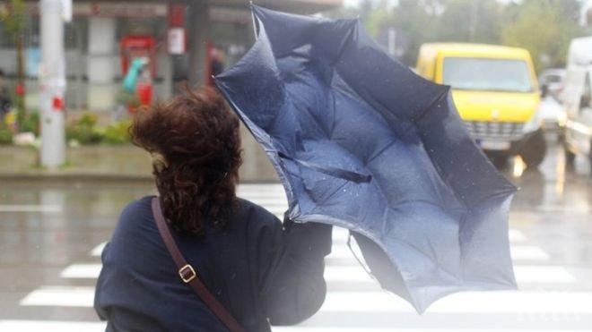 Жълт код в 24 области заради силен вятър