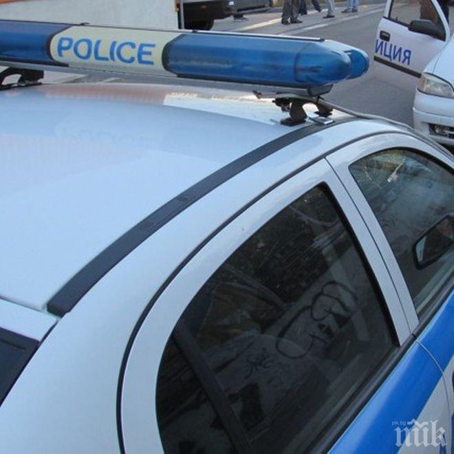 Шок! Мъж от Пловдивско пробва да убие баща си, а после продължи да пие бира