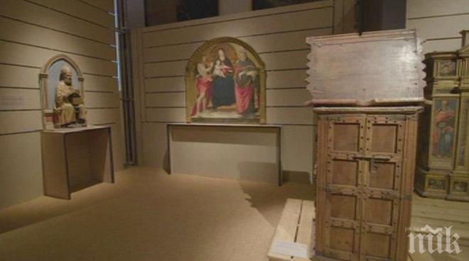 Оцелели от срутения град Норча експонати в изложба за събиране на средства