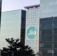 НЕВЕРОЯТНО! Социална мрежа в Индия изпревари Фейсбук и Уотс ап