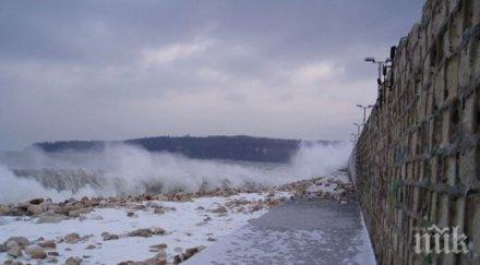 опасно време снегът тръгна морето източна българия готви обилни валежи навявания прогноза