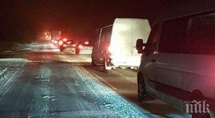 драмата пътя бургаско продължава колите пъплят обходния маршрут