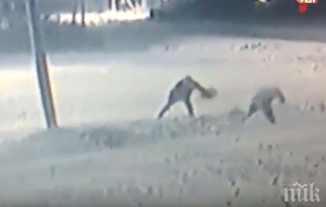 Турция отмени 258 полета заради обилни снеговалежи