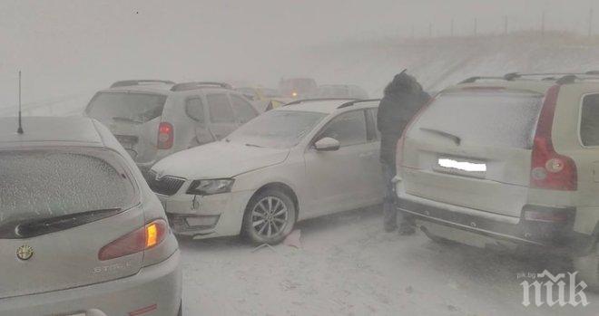 УЖАС! Над 160 души са потърсили помощ в снежното бедствие