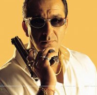 Затвор за известен индийски актьор за притежание на оръжия