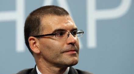 болен човек болни амбиции поболя