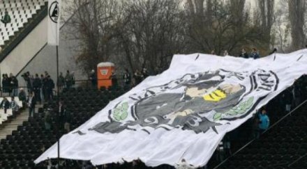 вратар славия аут седмици