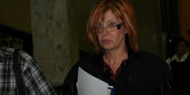 Скандалната съдия Ченалова ще продължи да правораздава