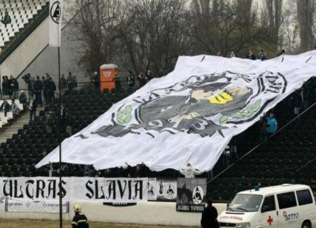 Вратар на Славия аут за 2 седмици