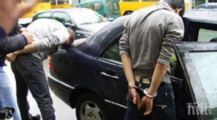 шегуват четирима полицаи арестувани испания операция антидрога