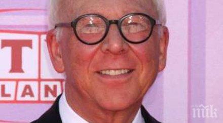 черната серия продължава почина поредна световна звезда