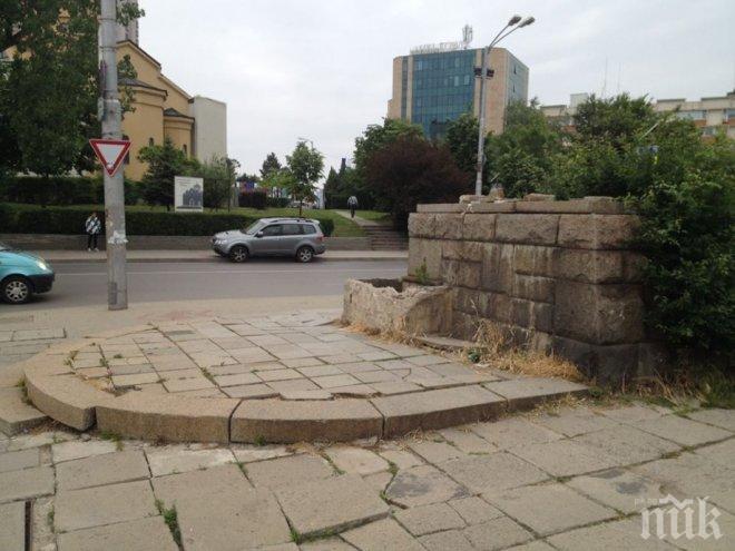 Възстановяват важен мемориал в кв. „Лозенец” в София